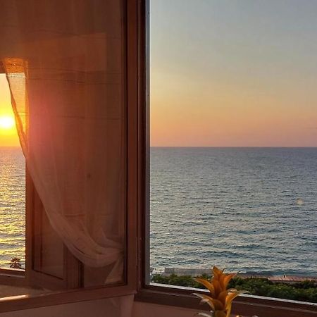 La Finestra Sul Mare Apartman Tropea Kültér fotó